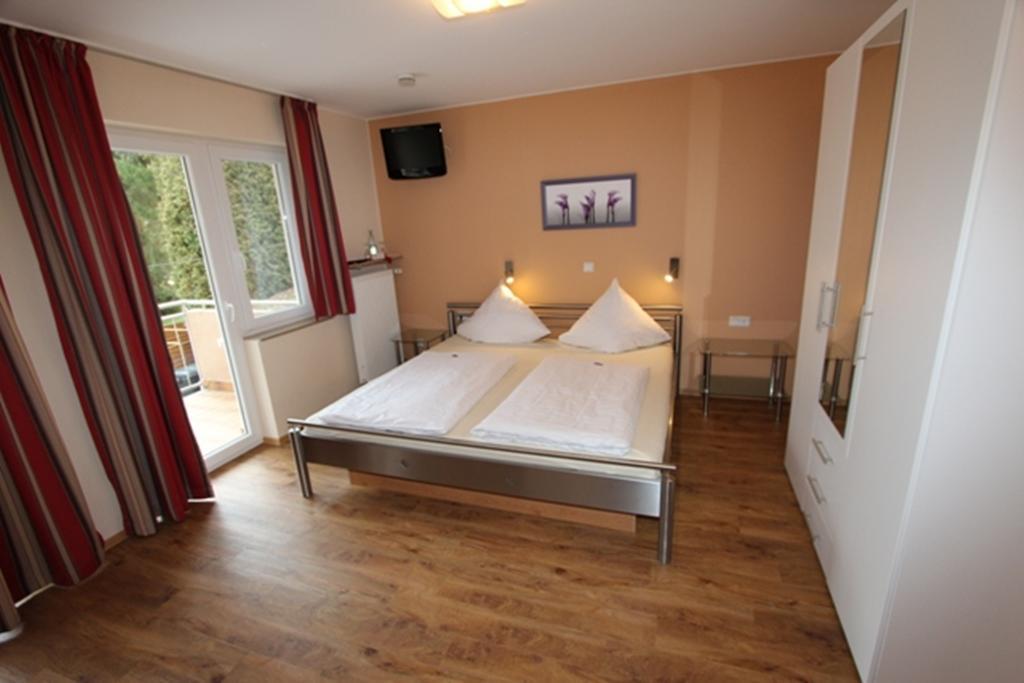 Hotel Landgasthof Zur Alten Scheune Zweibrücken Pokoj fotografie