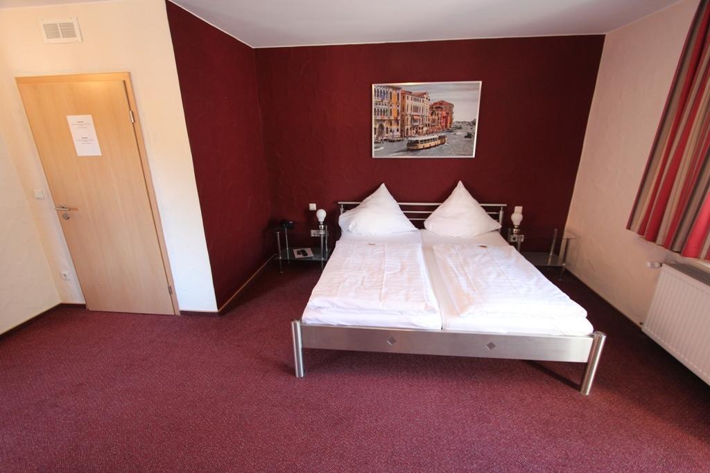 Hotel Landgasthof Zur Alten Scheune Zweibrücken Pokoj fotografie